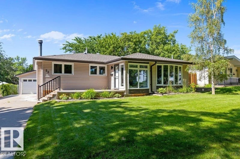 22 BURNHAM AV, St. Albert, Alberta, T8N0A7, St. Albert, Alberta — photo 1 of 5
