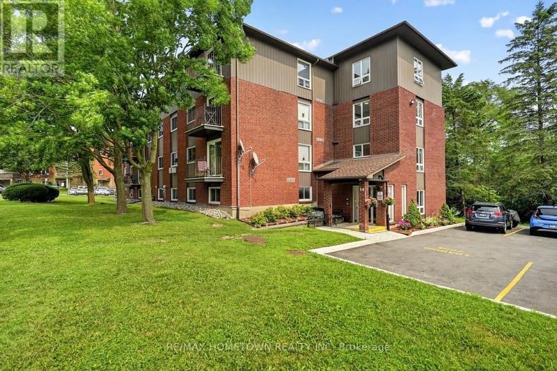 #16 14 Charlotte Place, Brockville, Ontario, K6V6T4, Brockville, Ontario — photo 1 of 5