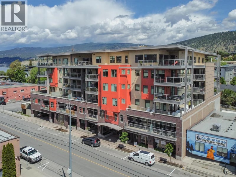 #401 110 Ellis Street, Penticton, British Columbia, V2A4L5, Penticton, British Columbia — photo 1 of 5