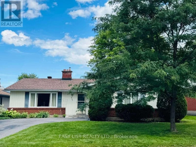 2154 Dutton Crescent, Ottawa, Ontario, K1J6K4, Ottawa, Ontario — photo 1 of 5
