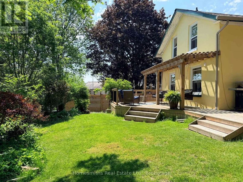 1002 Ontario Street, Cobourg, Ontario, K9A3C7, Cobourg, Ontario — photo 1 of 5
