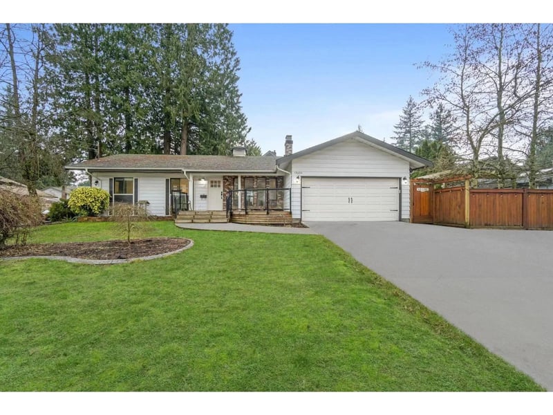 19694 46 Avenue, Langley, British Columbia, V3A3G7, Langley, British Columbia — photo 1 of 5