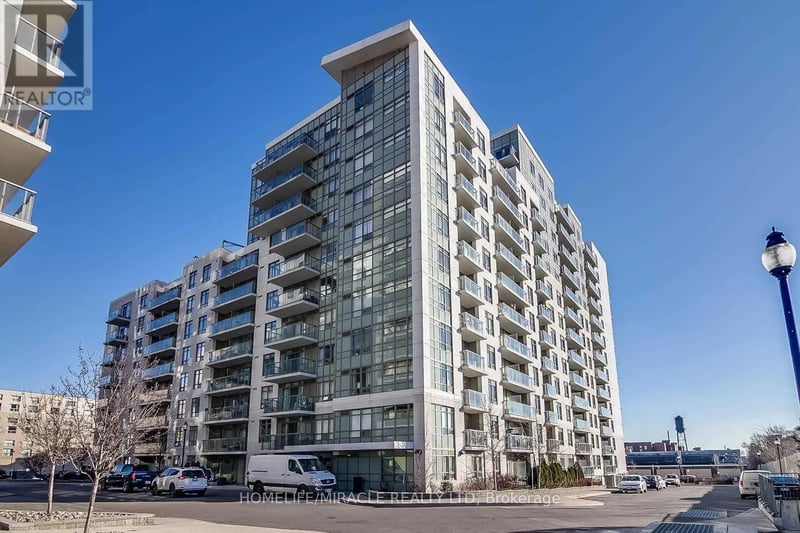 #423 816 Lansdowne Avenue, Toronto (Dovercourt-Wallace Emerson-Junction), Ontario, M6H4K6, Toronto (Dovercourt-Wallace Emerson-Junction), Ontario — photo 1 of 5