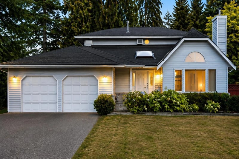 14374 86A Avenue, Surrey, British Columbia, V3W0K4, Surrey, British Columbia — photo 1 of 5