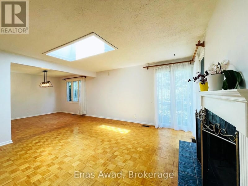 2026 Kings Grove Crescent, Ottawa, Ontario, K1J7Z1, Ottawa, Ontario — photo 1 of 5