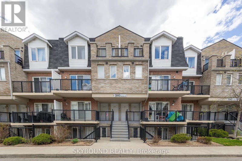 #2033 3043 Finch Avenue West, Toronto (Humbermede), Ontario, M9M0A4, Toronto (Humbermede), Ontario — photo 1 of 5