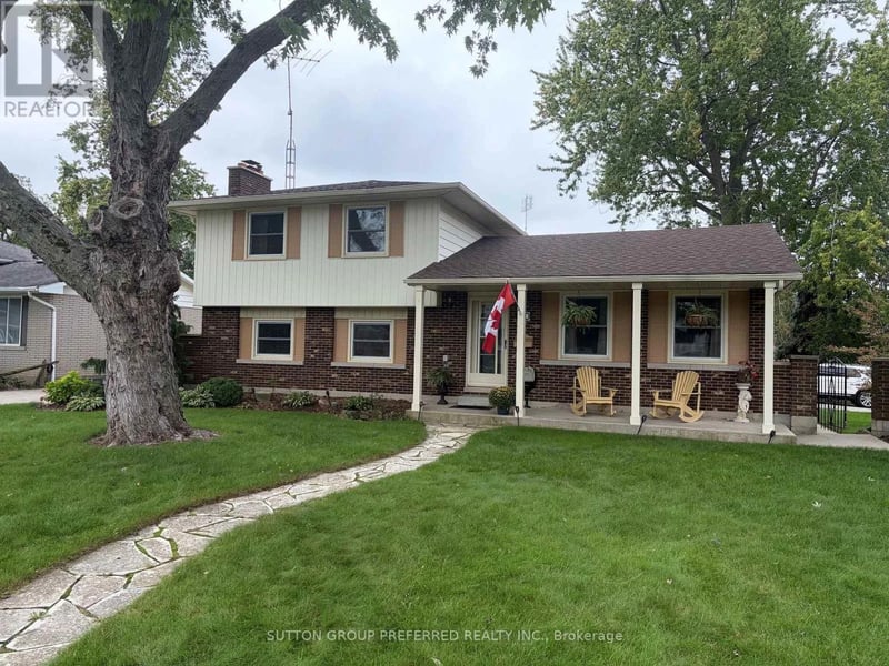 20 Cedarwoods Crescent, Chatham-Kent, Ontario, N7L3W6, Chatham-Kent, Ontario — photo 1 of 5