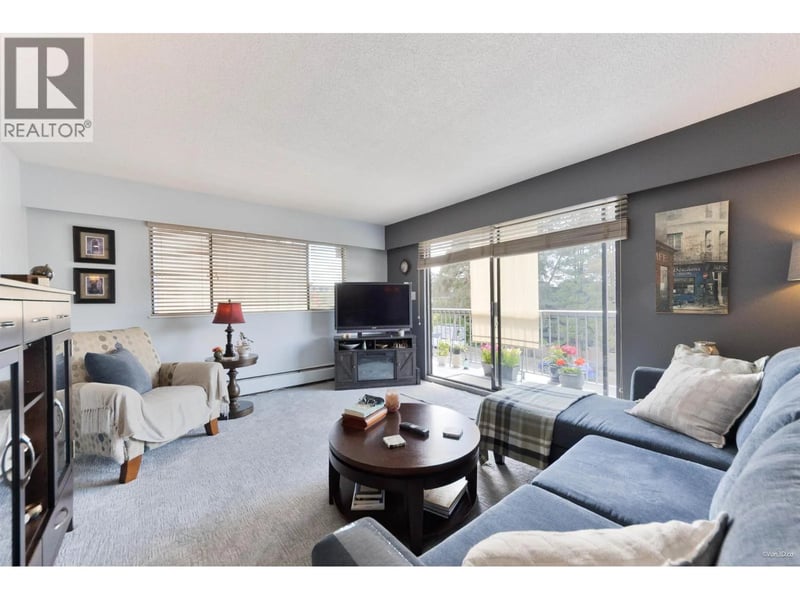 #205 330 2ND Street, North Vancouver, British Columbia, V7M1E1, North Vancouver, British Columbia — photo 1 of 5
