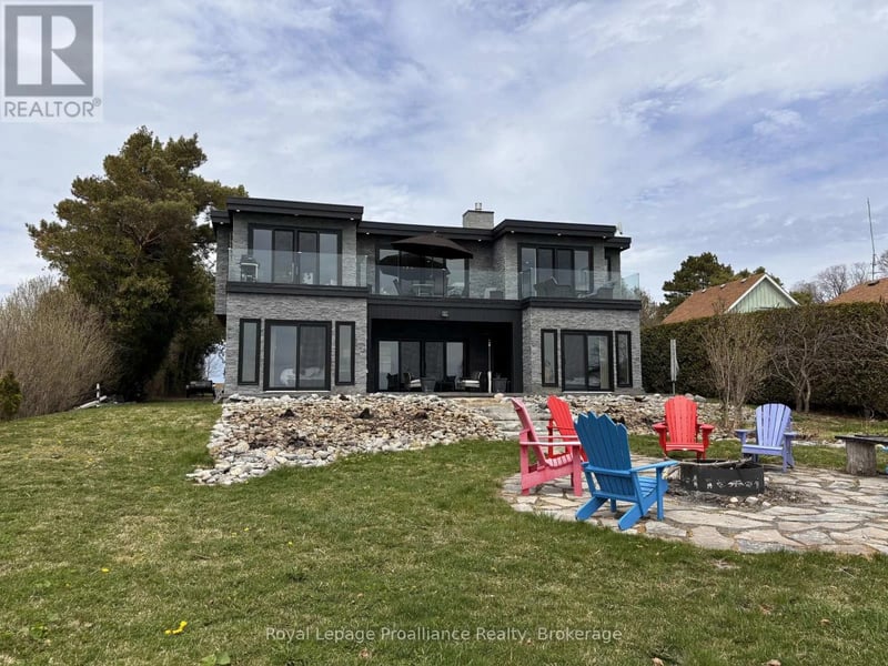 621 Barcovan Beach Road, Quinte West (Murray Ward), Ontario, K0K1L0, Quinte West (Murray Ward), Ontario — photo 1 of 5