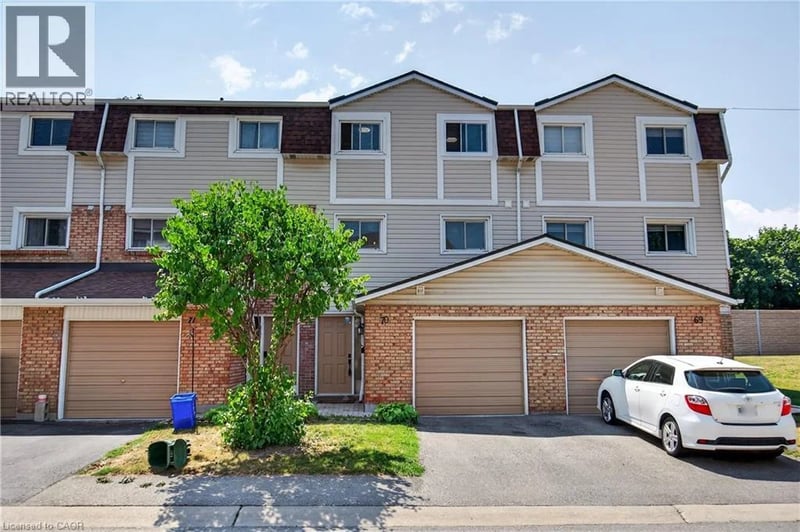 #70 11 HARRISFORD Street, Hamilton, Ontario, L8K6L7, Hamilton, Ontario — photo 1 of 5