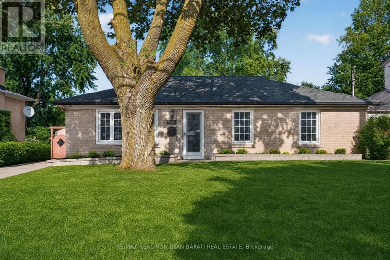 601 Conacher Drive, Toronto (Newtonbrook East), Ontario, M2M3M9, Toronto (Newtonbrook East), Ontario — photo 1 of 5
