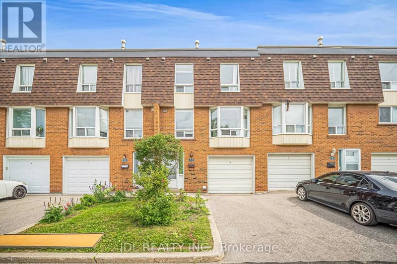 #33 100 Bridletowne Circle, Toronto (L'Amoreaux), Ontario, M1W2G8, Toronto (L'Amoreaux), Ontario — photo 1 of 5