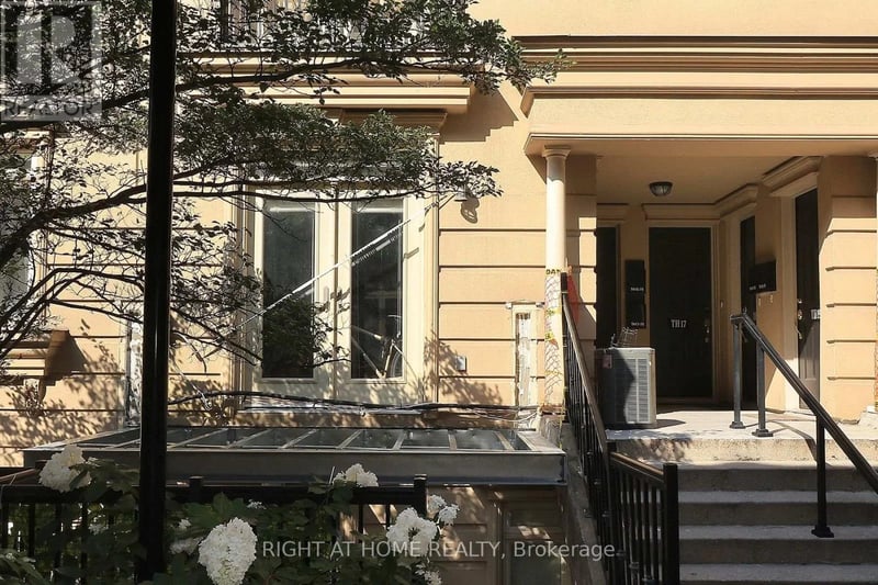 #TH12 78 Carr Street, Toronto (Kensington-Chinatown), Ontario, M5T1B7, Toronto (Kensington-Chinatown), Ontario — photo 1 of 5