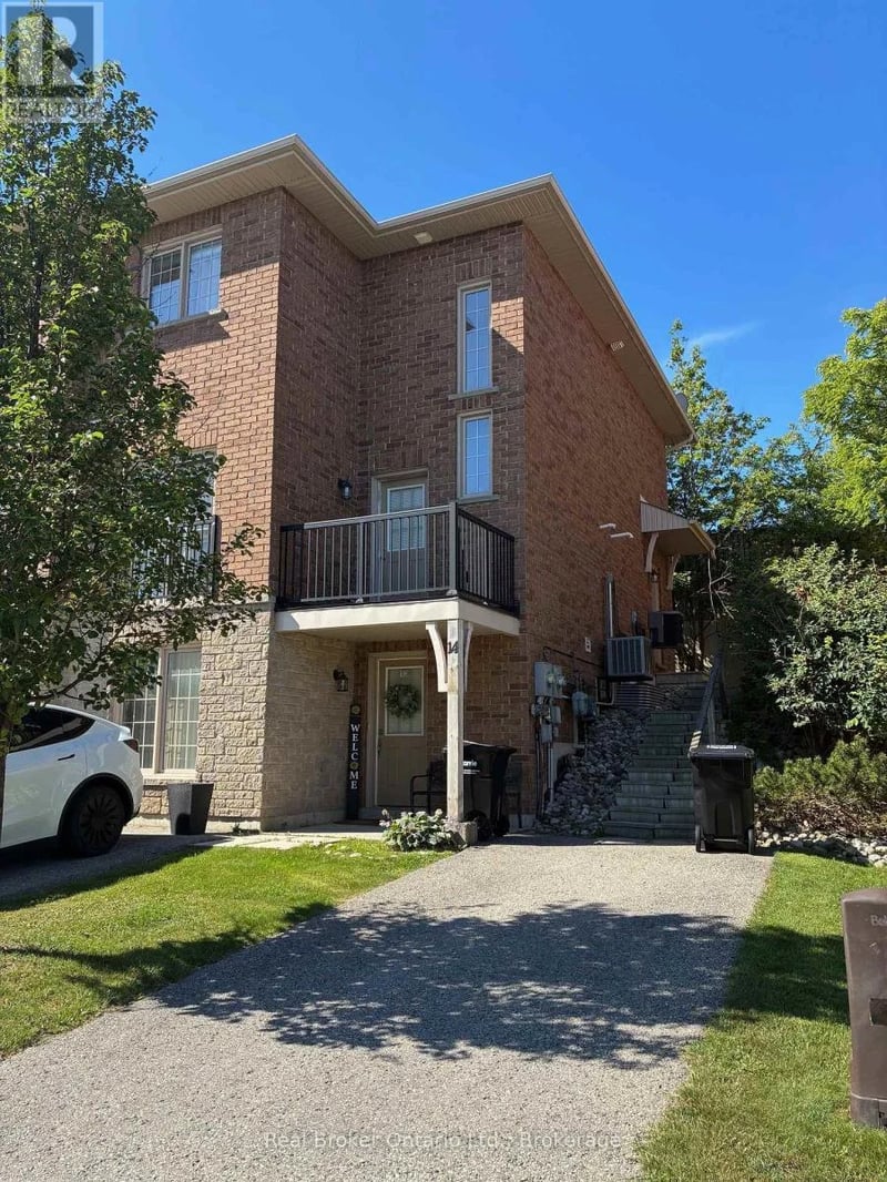 #13 175 Stanley Street, Barrie (East Bayfield), Ontario, L4M0G2, Barrie (East Bayfield), Ontario — photo 1 of 5