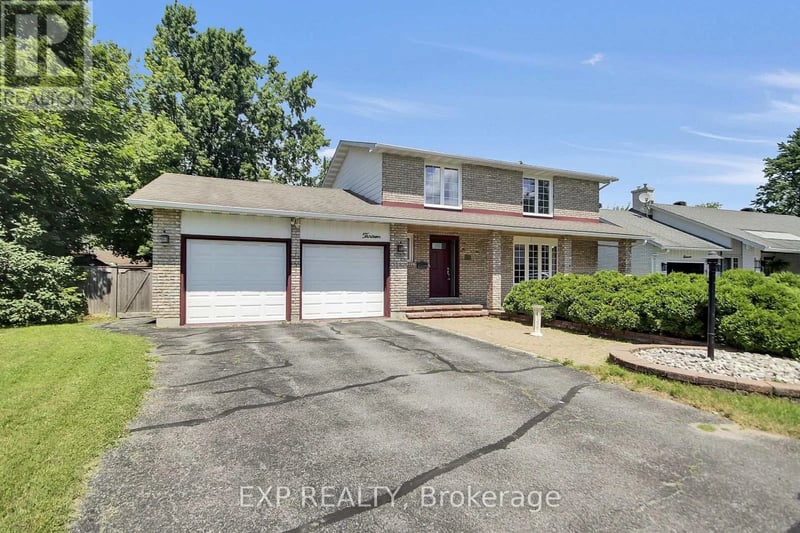 13 Shanel Place, Ottawa, Ontario, K2J1C3, Ottawa, Ontario — photo 1 of 5