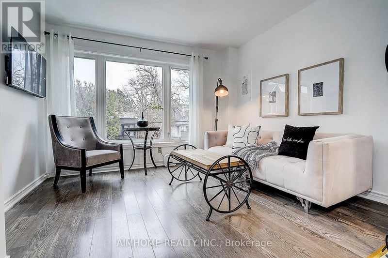 #Unit 2 212 Milan Street, Toronto (Moss Park), Ontario, M5A3Z6, Toronto (Moss Park), Ontario — photo 1 of 5