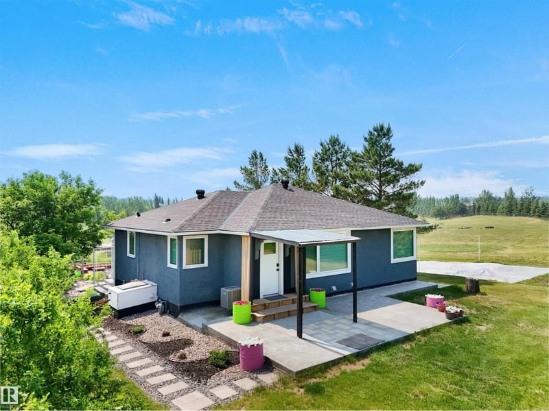22517 WYE RD, Rural Strathcona County, Alberta, T8C1H9, Rural Strathcona County, Alberta — photo 1 of 5