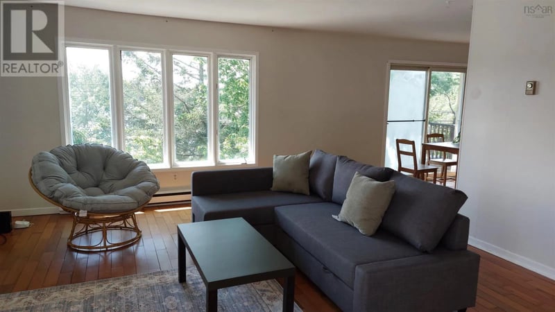 94 Old Sambro Road, Spryfield, Nova Scotia, B3R1R4, Spryfield, Nova Scotia — photo 1 of 5
