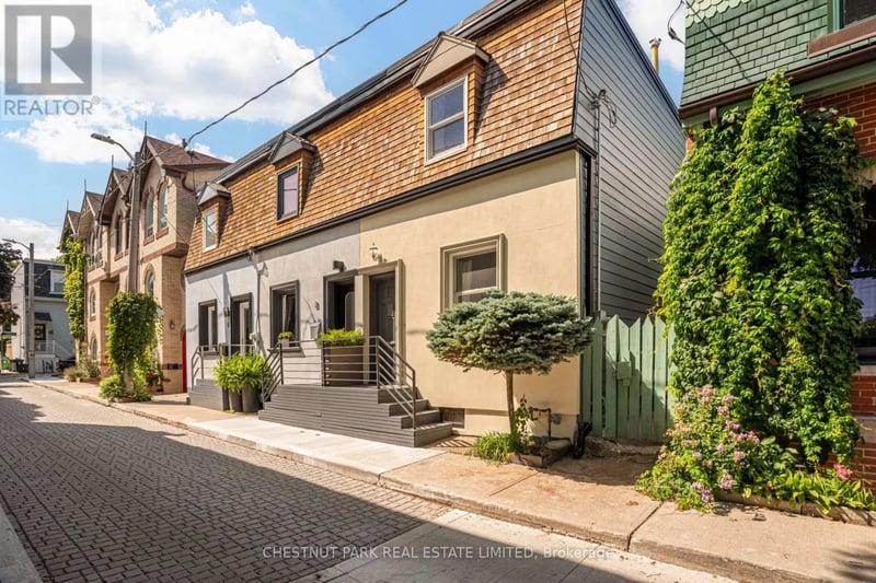 10 Sackville Place, Toronto (Cabbagetown-South St. James Town), Ontario, M4X1A4, Toronto (Cabbagetown-South St. James Town), Ontario — photo 1 of 5