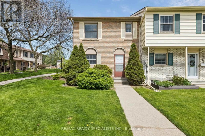 #72 580 Eyer Drive, Pickering (West Shore), Ontario, L1W3B7, Pickering (West Shore), Ontario — photo 1 of 5