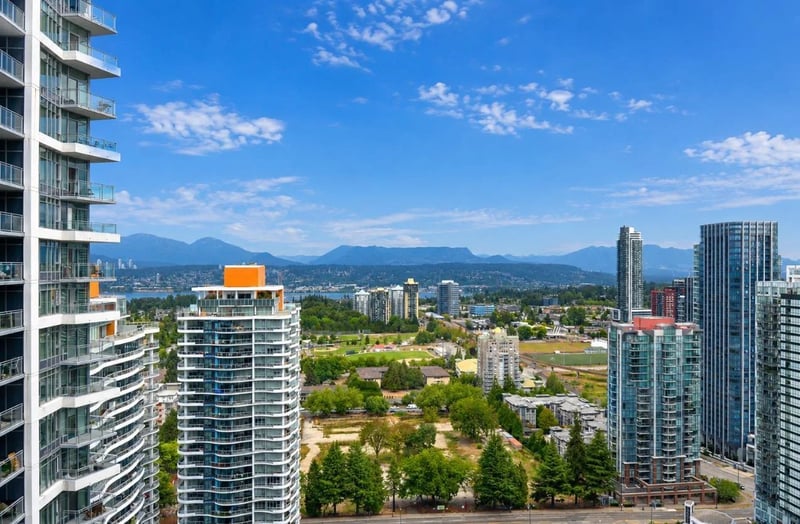 #3602 13325 102A Avenue, Surrey, British Columbia, V3T5J7, Surrey, British Columbia — photo 1 of 5