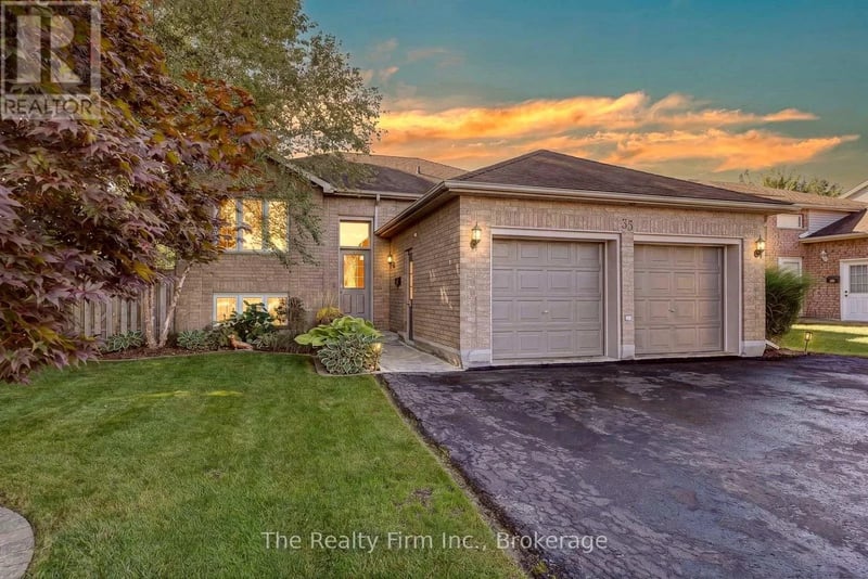 35 Beech Boulevard, Tillsonburg, Ontario, N4G5R8, Tillsonburg, Ontario — photo 1 of 5