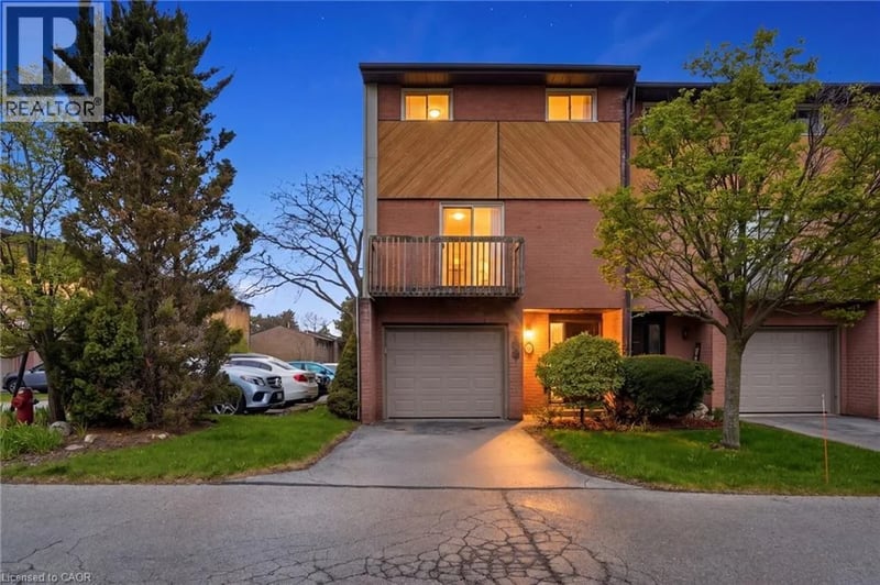 #19 445 STONE CHURCH Road West, Hamilton, Ontario, L9B2L5, Hamilton, Ontario — photo 1 of 5
