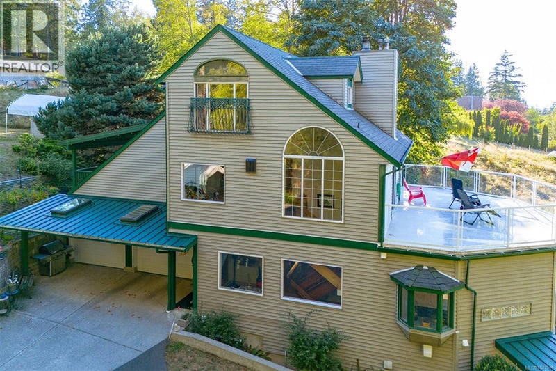7815 Lantzville Road, Lantzville, British Columbia, V0R2H0, Lantzville, British Columbia — photo 1 of 5