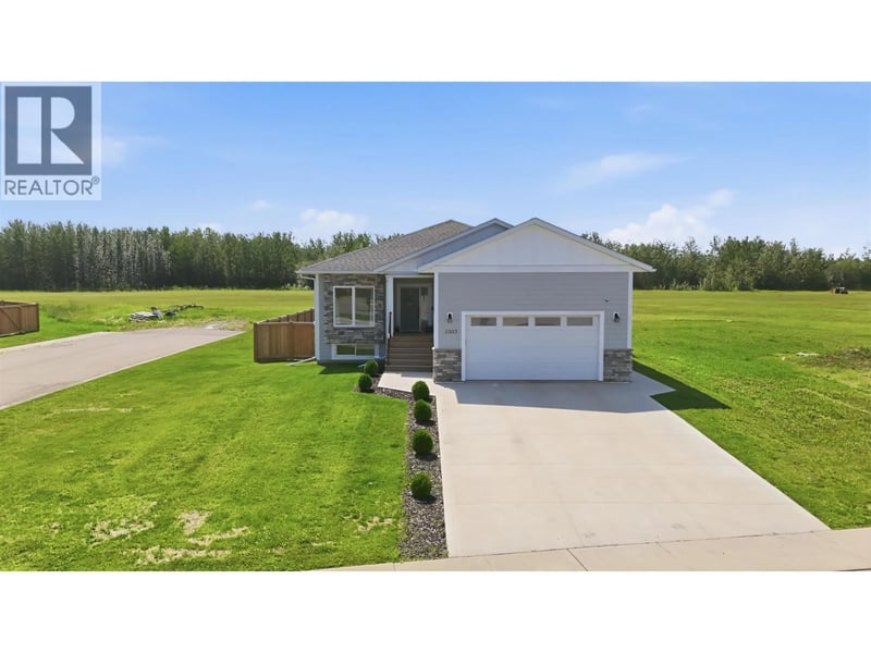 11303 112 Avenue, Fort St. John, British Columbia, V1J0R5, Fort St. John, British Columbia — photo 1 of 5