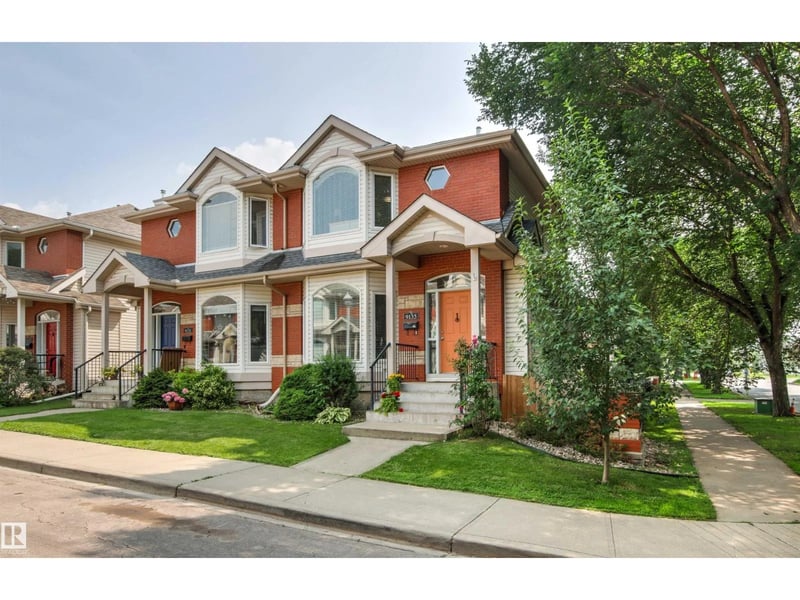 9135 100B AV NW, Edmonton, Alberta, T5H4N6, Edmonton, Alberta — photo 1 of 5