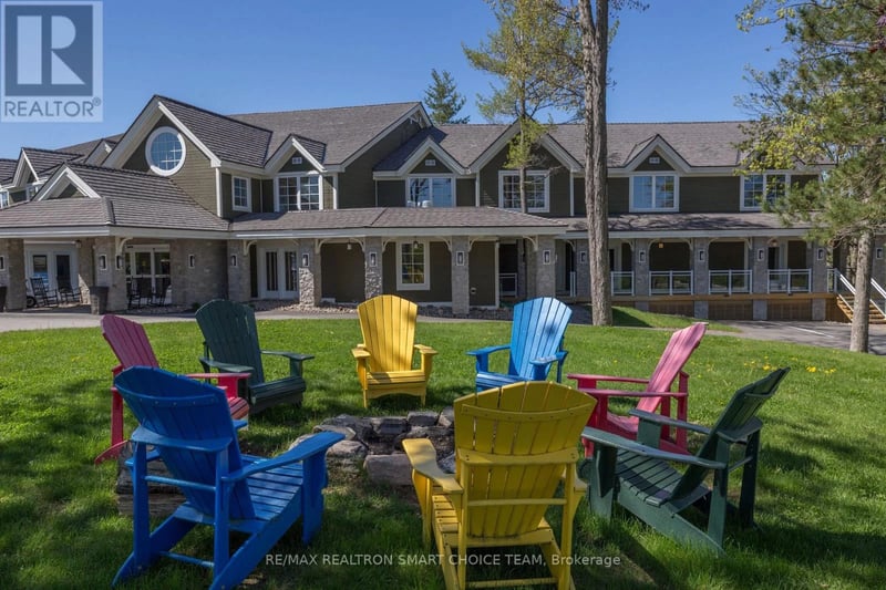 #L204-C1 1869 Muskoka 118 Road West, Muskoka Lakes (Monck (Muskoka Lakes)), Ontario, P1L1W8, Muskoka Lakes (Monck (Muskoka Lakes)), Ontario — photo 1 of 5