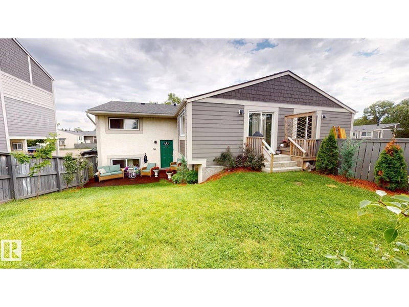 623 Willow CO NW, Edmonton, Alberta, T5T2K7, Edmonton, Alberta — photo 1 of 5