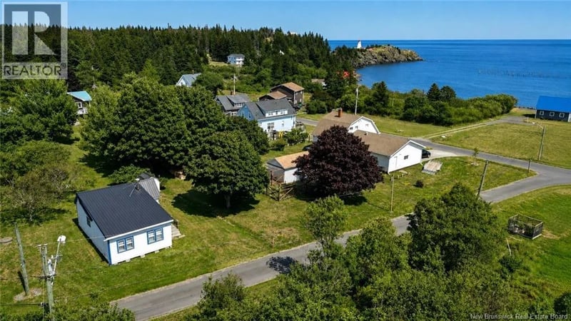 6 Fern Street, Grand Manan, New Brunswick, E5G2A6, Grand Manan, New Brunswick — photo 1 of 5
