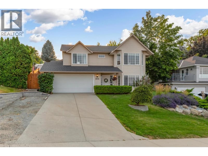 3656 Walnut Glen Drive, West Kelowna, British Columbia, V4T2R7, West Kelowna, British Columbia — photo 1 of 5