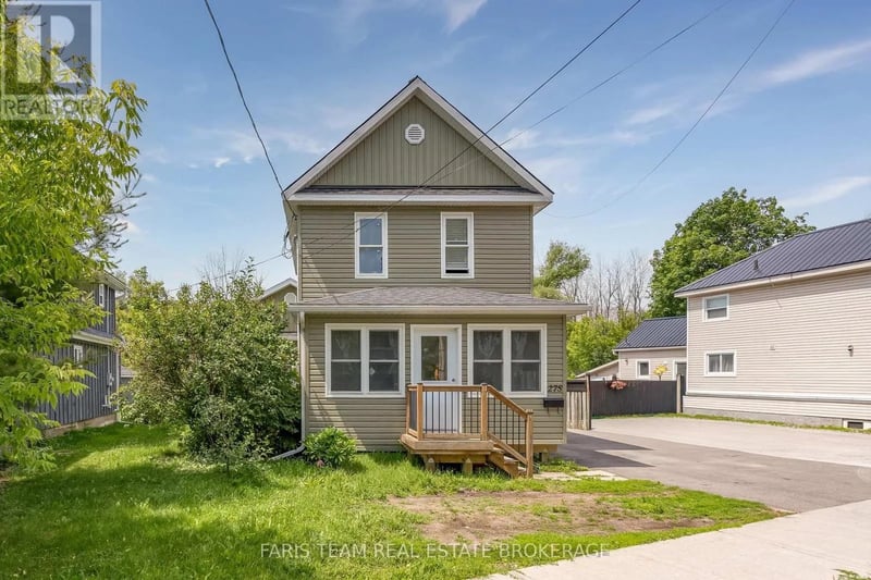 275 Gill Street, Orillia, Ontario, L3V4K3, Orillia, Ontario — photo 1 of 5