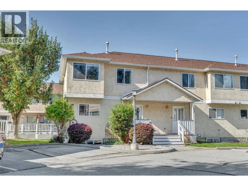 #142 1458 Penticton Avenue, Penticton, British Columbia, V2A8L3, Penticton, British Columbia — photo 1 of 5