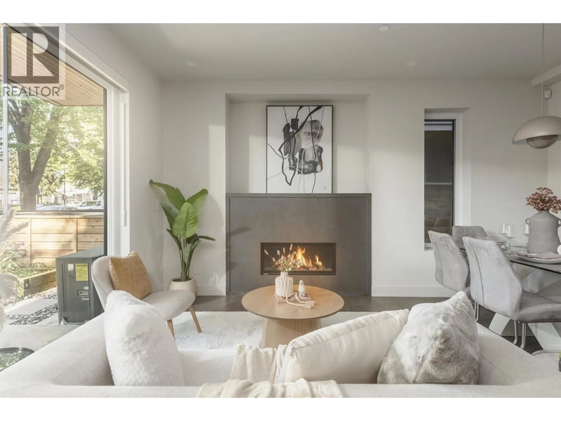 #1 638 46TH Avenue, Vancouver, British Columbia, V5W2A3, Vancouver, British Columbia — photo 1 of 5