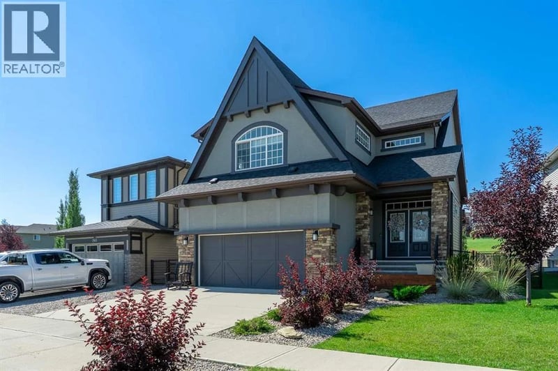 236 Hillcrest Drive Southwest, Airdrie, Alberta, T4B4C5, Airdrie, Alberta — photo 1 of 5