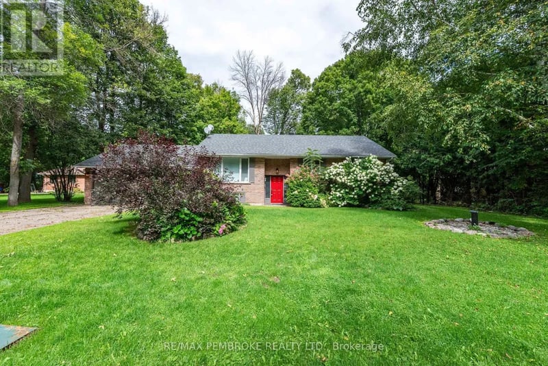 1486 Wilson Road, Laurentian Valley, Ontario, K8A6W4, Laurentian Valley, Ontario — photo 1 of 5