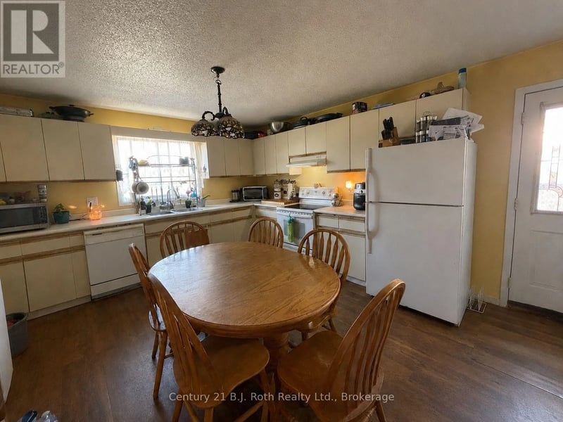 59 Therrien Court, Penetanguishene, Ontario, L9M1P6, Penetanguishene, Ontario — photo 1 of 5