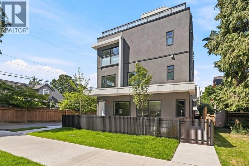 #1 2511 KITCHENER Street, Vancouver, British Columbia, V5K3C7, Vancouver, British Columbia — photo 1 of 5