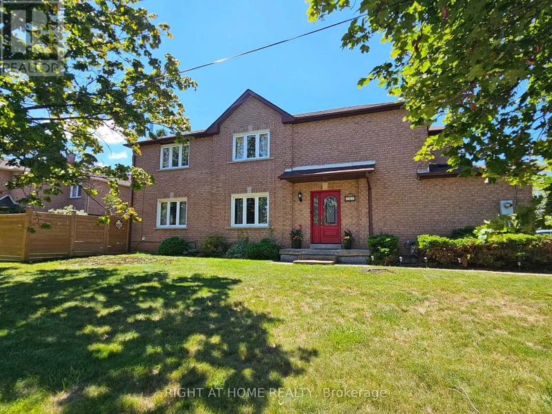 710 Ashprior Avenue, Mississauga (Hurontario), Ontario, L5R3N8, Mississauga (Hurontario), Ontario — photo 1 of 5