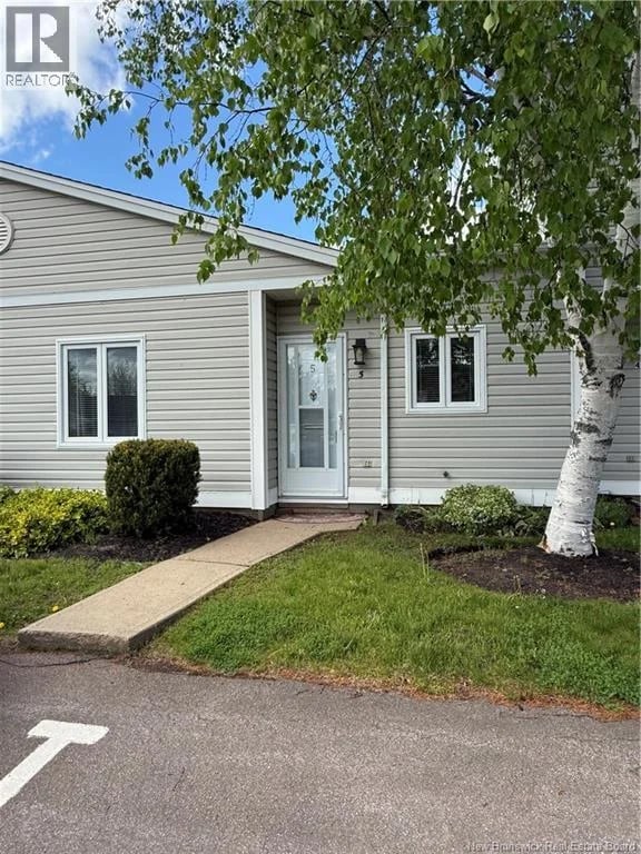 84 Seaman Street Unit# 5, Moncton, New Brunswick, E1A4B6, Moncton, New Brunswick — photo 1 of 5