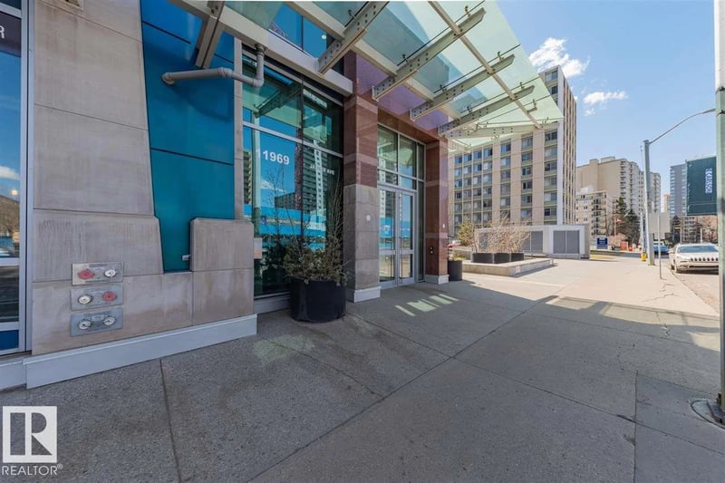 #401 11969 JASPER AV NW, Edmonton, Alberta, T5K0P1, Edmonton, Alberta — photo 1 of 5