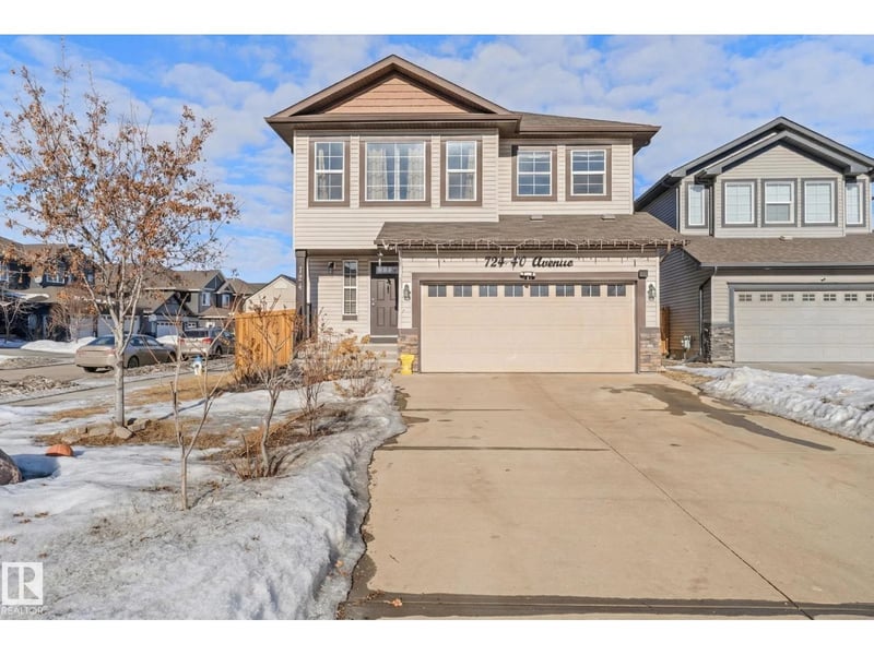 724 40 AV NW, Edmonton, Alberta, T6T0T3, Edmonton, Alberta — photo 1 of 5