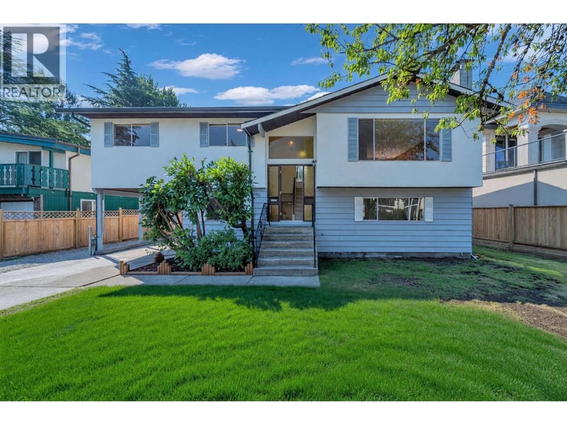 4951 FOXGLOVE Crescent, Richmond, British Columbia, V7C2K4, Richmond, British Columbia — photo 1 of 5