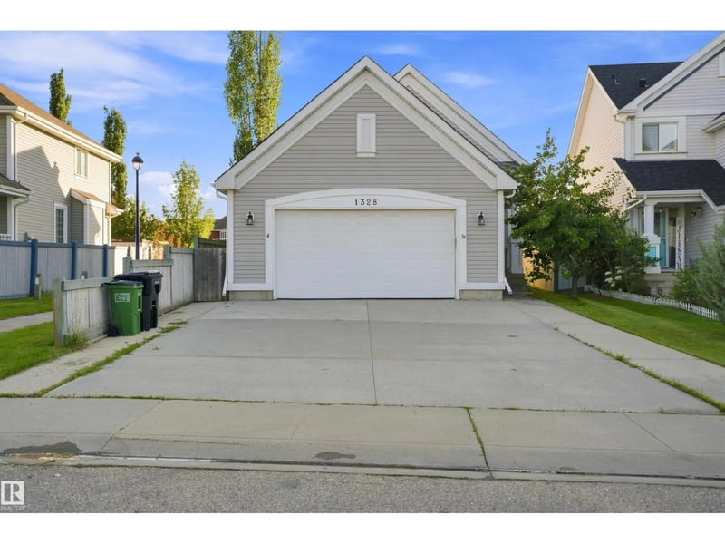 1328 80 ST SW, Edmonton, Alberta, T6X1H4, Edmonton, Alberta — photo 1 of 5