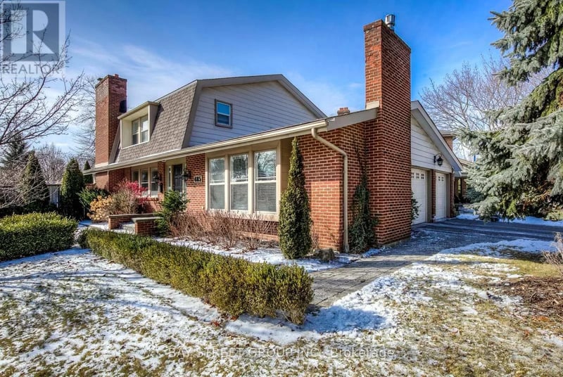 485 Carlton Drive, Oakville (FD Ford), Ontario, L6J5X2, Oakville (FD Ford), Ontario — photo 1 of 5