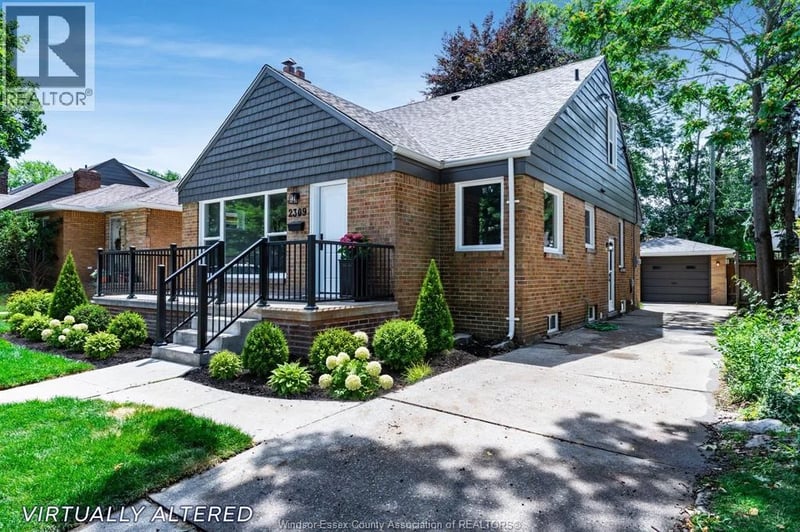 2309 Hall, Windsor, Ontario, N8W2M1, Windsor, Ontario — photo 1 of 5