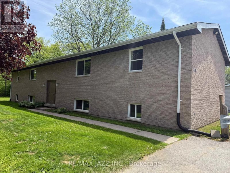 416 Gill Street, Orillia, Ontario, L3V4K6, Orillia, Ontario — photo 1 of 5